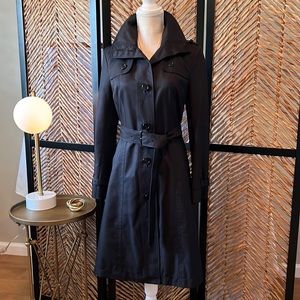 Authentic Burberry Trench Raincoat - Size 6 Petite